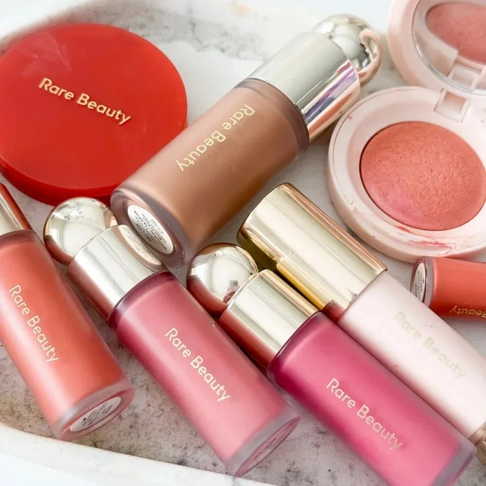 Rare Beauty Lip Gloss Liquid B - đánh giá và giá Beauty Makeup Look